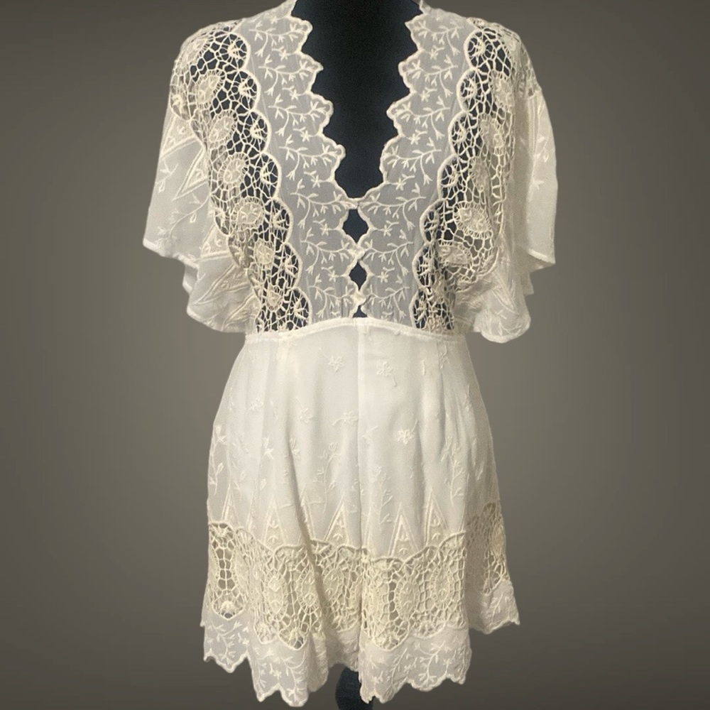Romper Juniors Large Cream/white